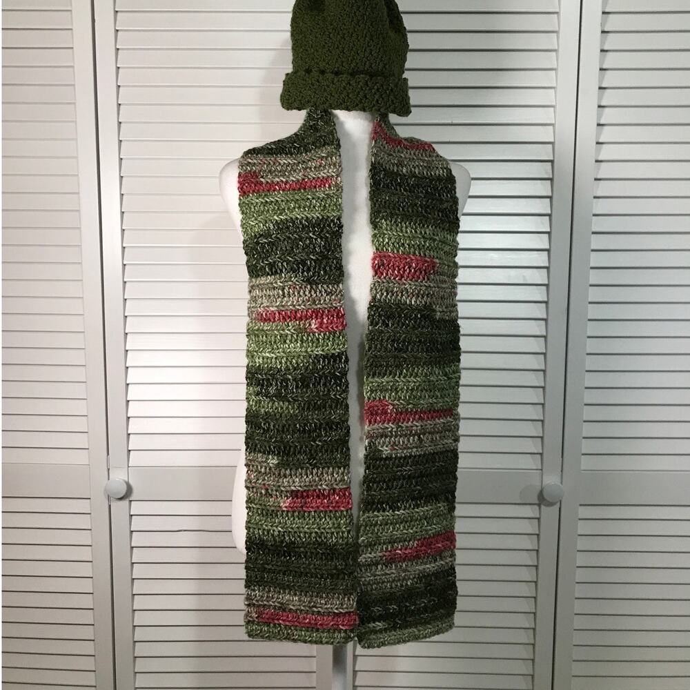 NWT Handmade Crocheted Green Multicolor Textured Beanie Scarf 62”